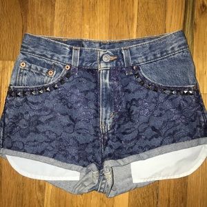 Levi high waisted shorts